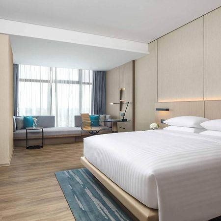Готель Courtyard By Marriott Shenzhen Bao'An Екстер'єр фото