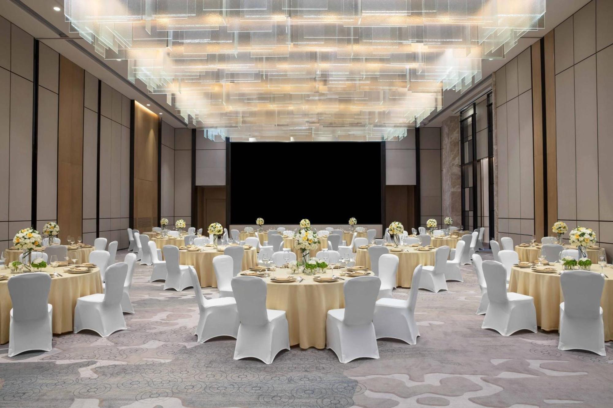 Готель Courtyard By Marriott Shenzhen Bao'An Екстер'єр фото